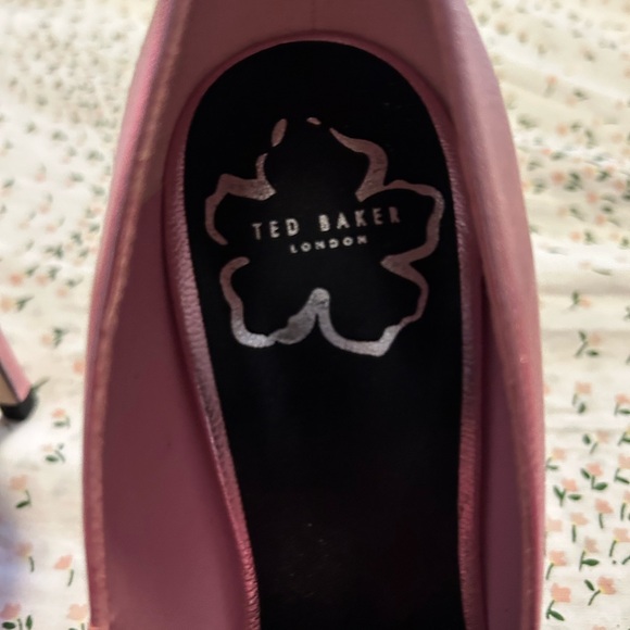 Ted Baker Metallic Pink Knotted Bow Pointed Pumps - Picture 3 of 5
